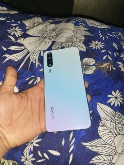 vivo s1 8 256gb exchange possible