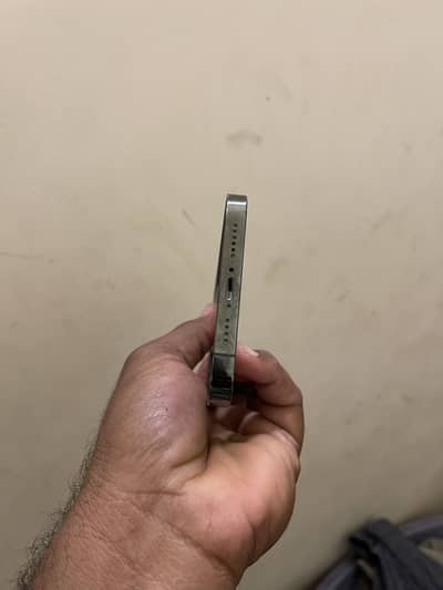 iphone 13pro max Hadi with cameras