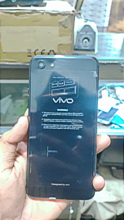 vivo y83 6 128 gb hai all ok bilkul 10/10. with box