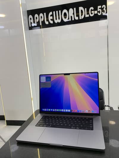 MACBOOK PRO M2PRO 16 INCH 10/10 CONDITION