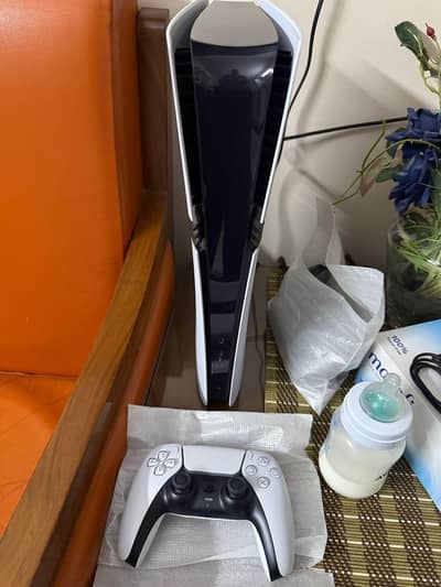 PS5 Pro 2TB – Disc Edition _Brand New Condition – 1 Month Used