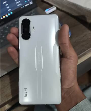 Xiaomi Redmi K40 Gaming 12GB, 256GB, Built-In Triggers JBL Speakers