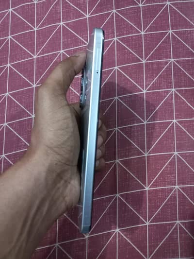 Infinix hot 60i. 6 GB + 4 GB - 10 months warranty available