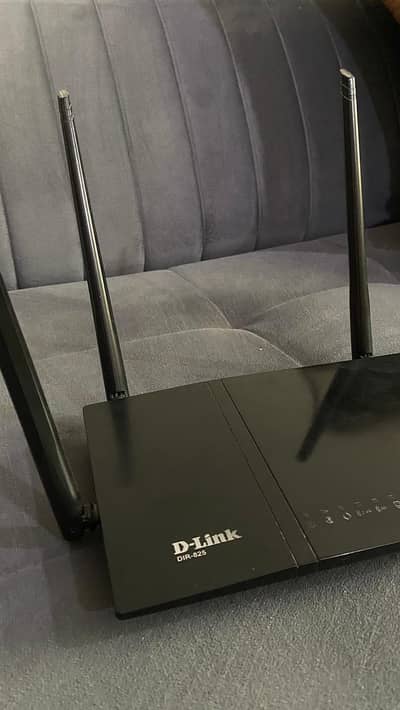 D-LINK DIR-825 Wifi Router | Prices are Negotiable