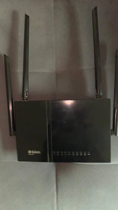 D-LINK DIR-825 Wifi Router | Prices are Negotiable