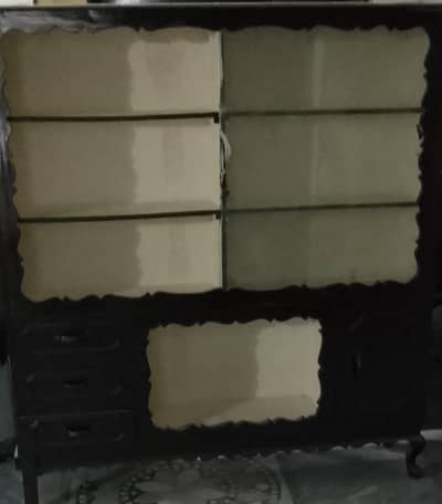 Showkess And Dressing