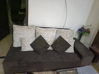 6 seater sofa with 10 small and 6 large cushions