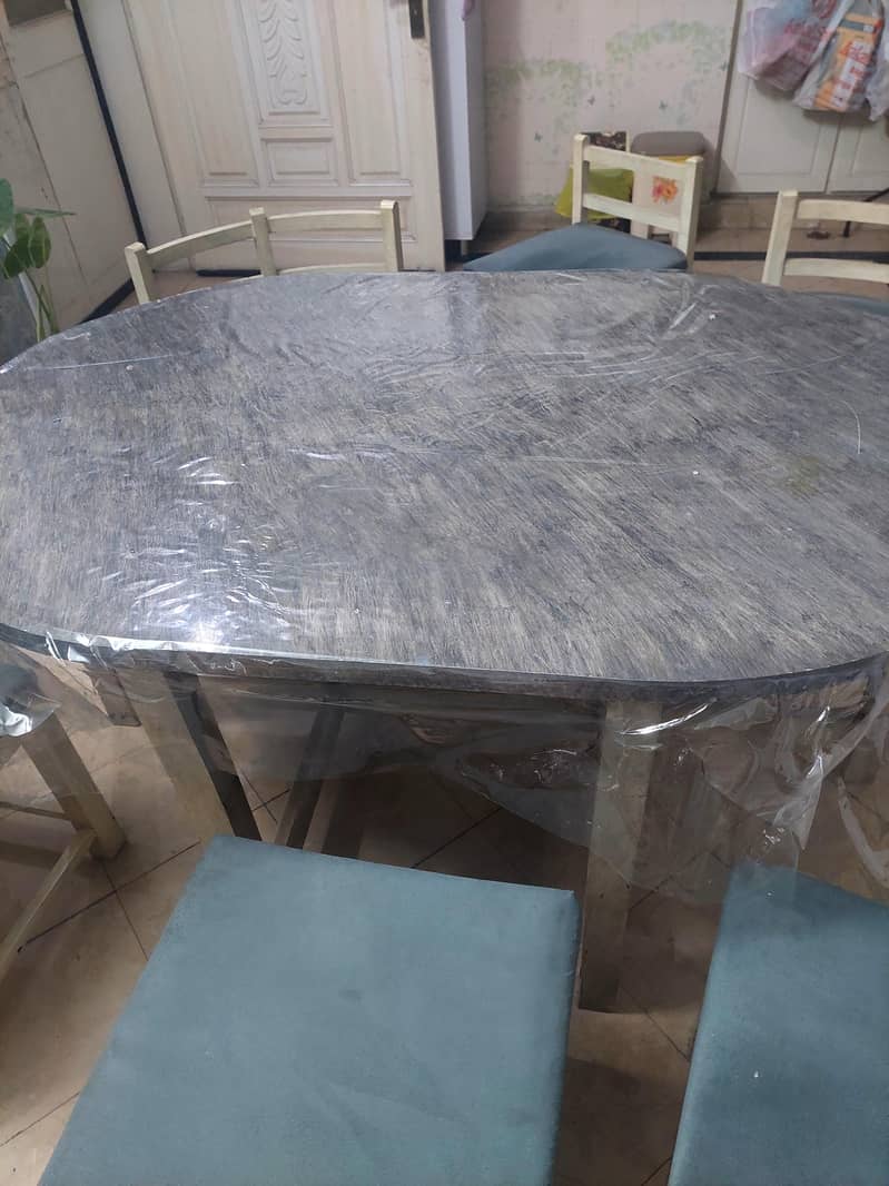 dining table with chairs 3