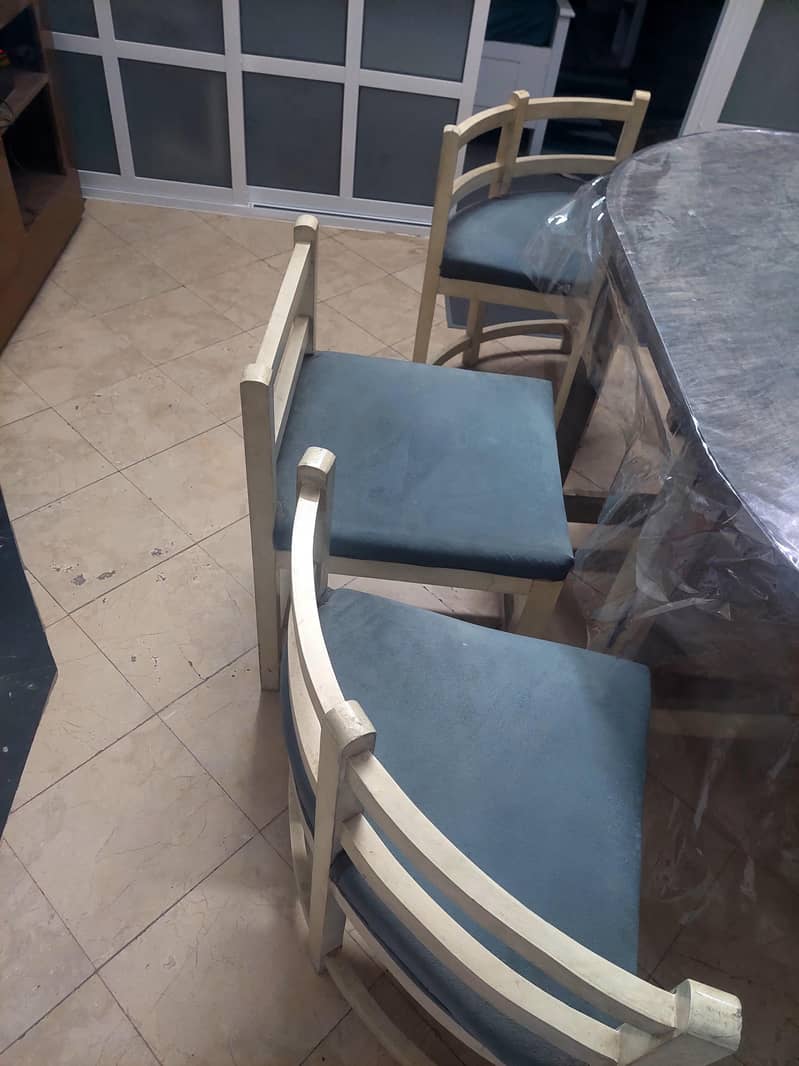 dining table with chairs 4