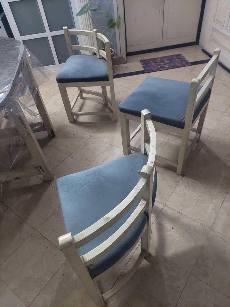 dining table with chairs 5