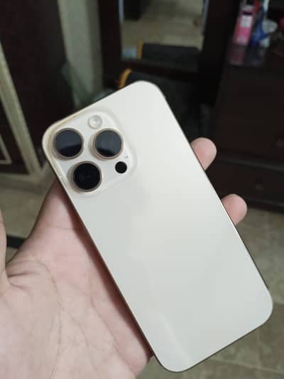 Iphone 16 pro. Dessert