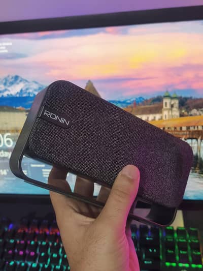 Ronin Reverb Bluetooth Speakers