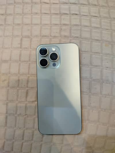 Iphone 15 pro max NON PTA. natural titanium