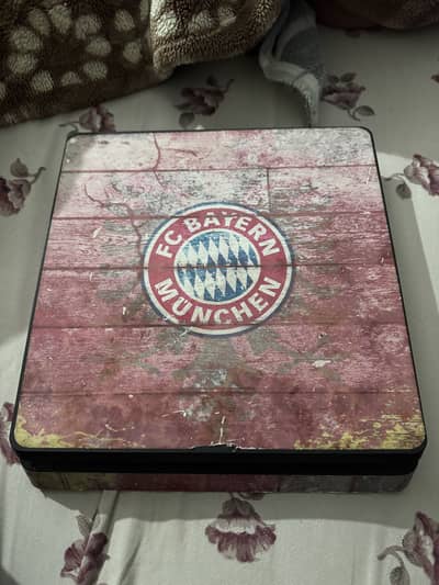 Ps4 slim (price negotiable)