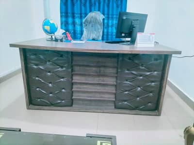 Office Table With Side Rack