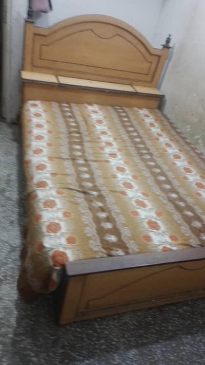 Double bed with metress