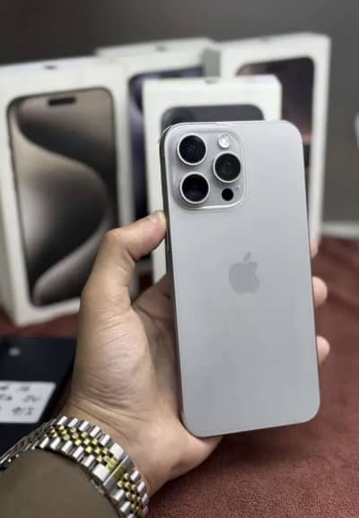 IPHONE 15 pro max 256 GB HK MODEL