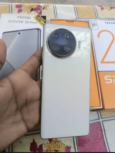 Tecno spark 20 pro plus complete box sath ha