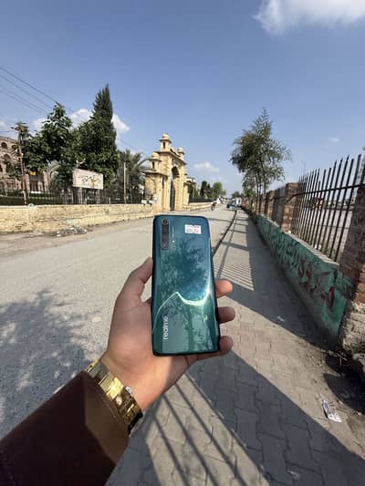 Realme x50 5g 10/10 no open non pta sim working 1 sim active today