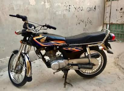 Honda125 Model 2018 Nawabshah number ha urgent sell no sms only phone