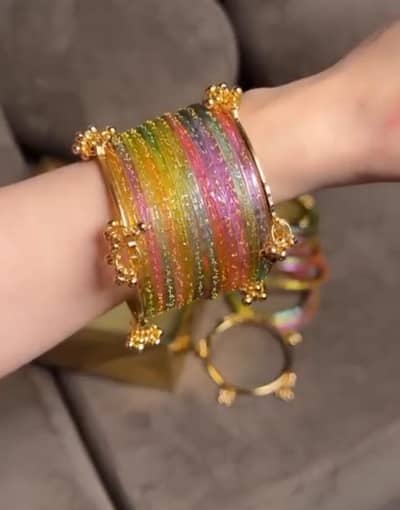Handmade Kashmiri Bangles 2 or 4 with 12 piece bangles.