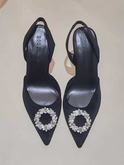 Luxe Velvet Rhinestone heels - Size 39 (worn once]