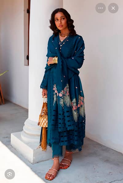 Ready to wear suffuse