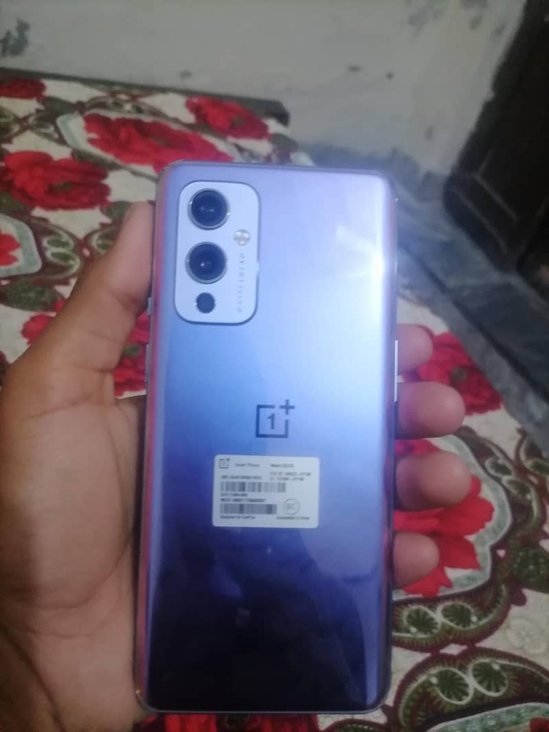 one plus 9 box pack 4