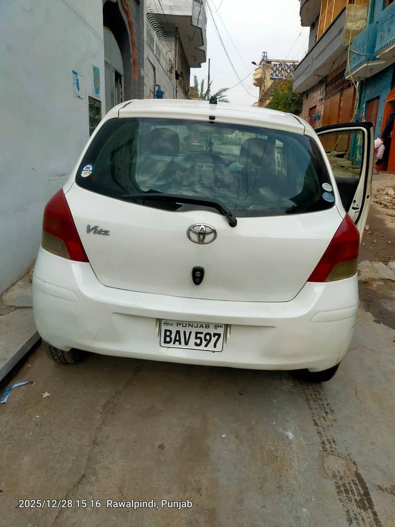 vitz  automatic 2010/13 model 2