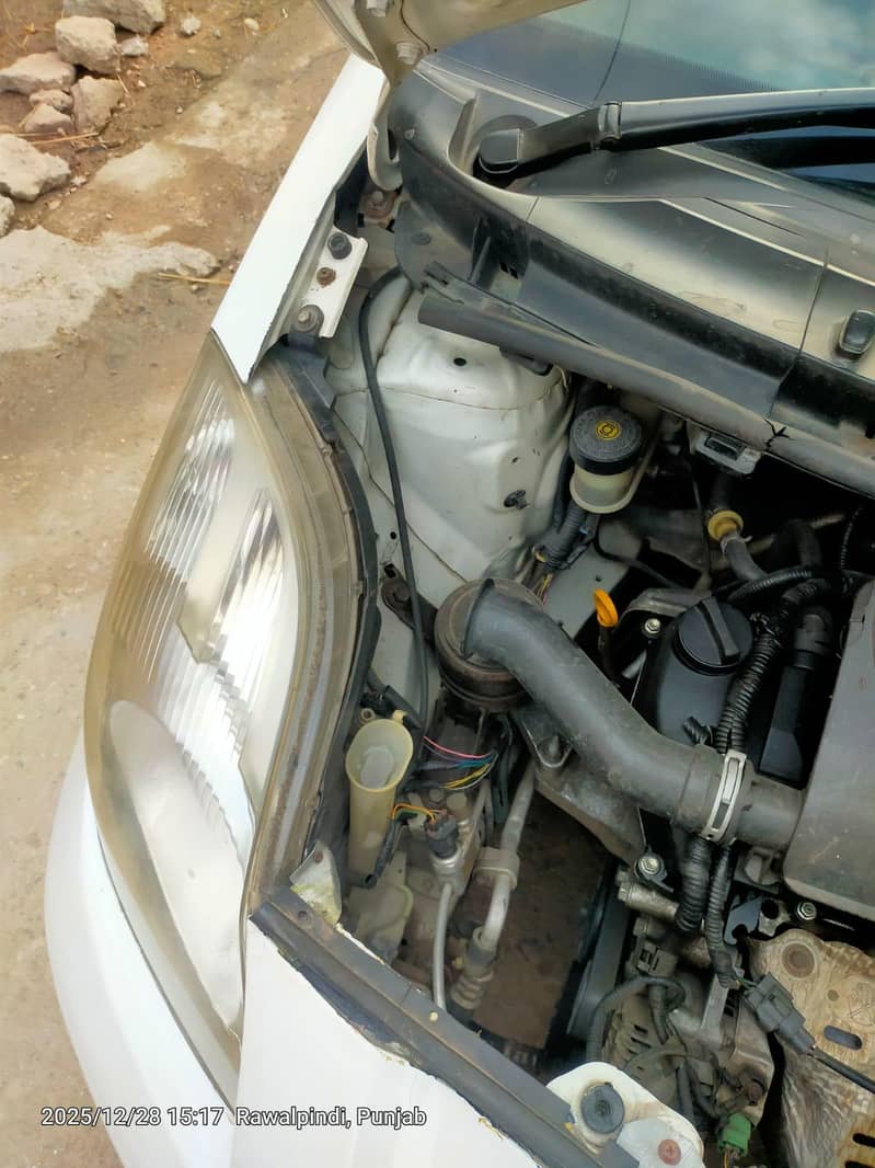 vitz  automatic 2010/13 model 4