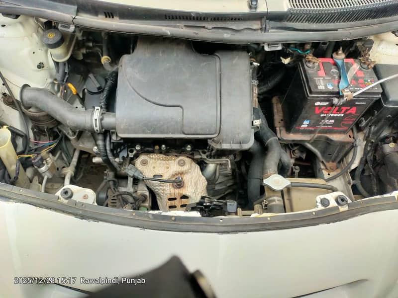 vitz  automatic 2010/13 model 5