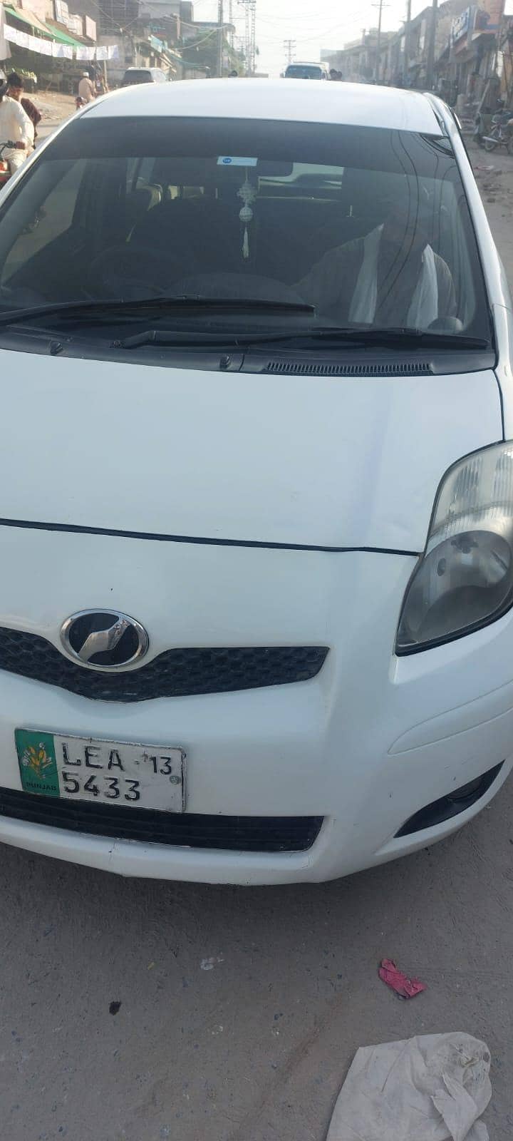 vitz  automatic 2010/13 model 6