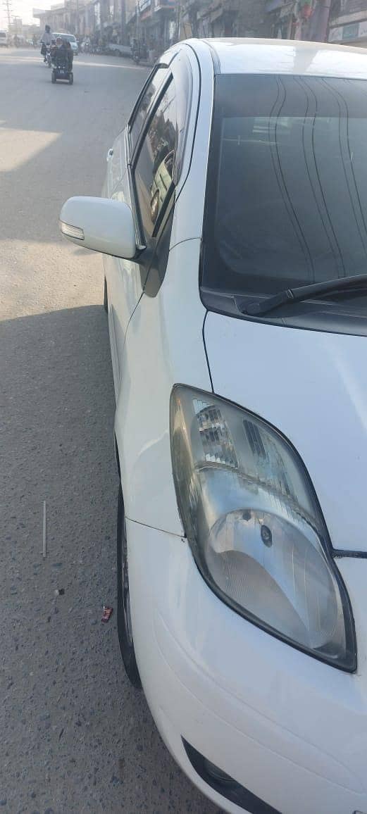 vitz  automatic 2010/13 model 7