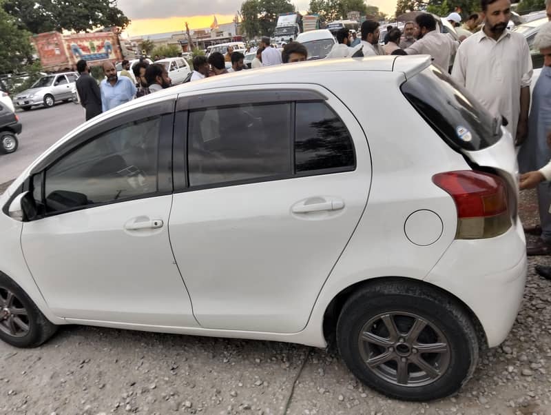 vitz  automatic 2010/13 model 10