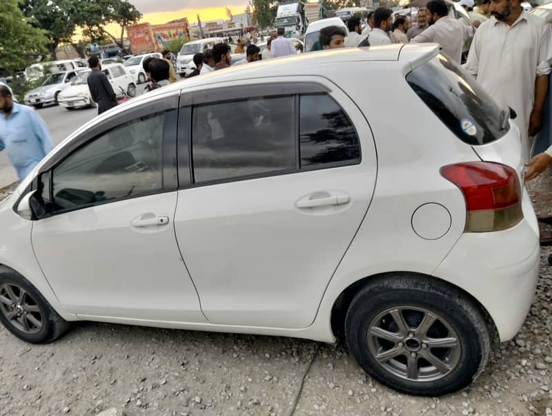 vitz  automatic 2010/13 model 11