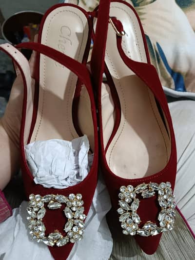 Wedding heels only wore on baarat size 8