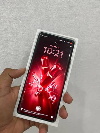 Vivo V30 12GB RAM 256GB ROM – Complete Box | Excellent Condition |