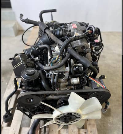 3fe engine with gear and complete for RKr crusier  4000cc petrol