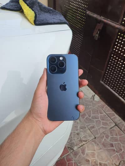 I phone 15 pro 125gb non pta 10/10