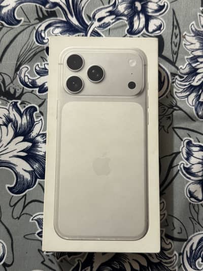 iPhone 17 pro max factory unlock