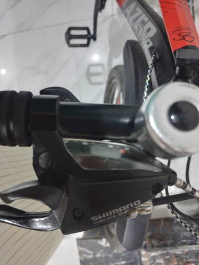 Gear cycle with disk breaks