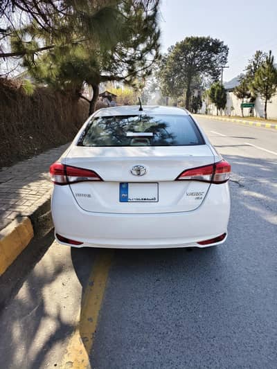 toyota yaris 1.3 mt gli