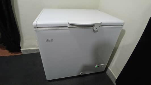 haer deep freezer  model  HDR  285 inv4