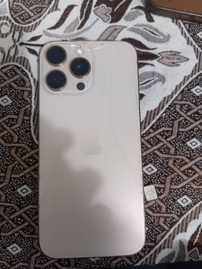 iPhone 16 pro max back broken