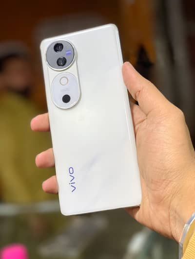 Vivo V40 5g