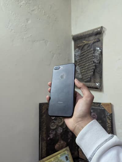 iphone 7plus 128gb urgent sale