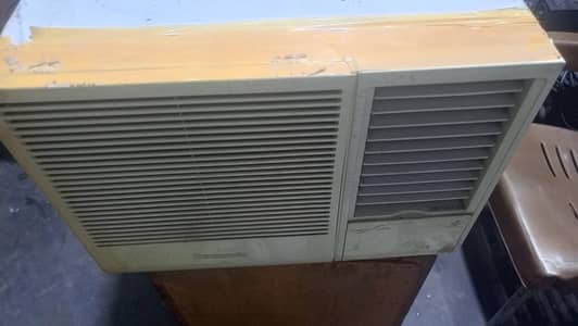 window Ac orignal condition