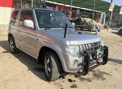 Nissan kix (mini pajero) 4x4 2009/14