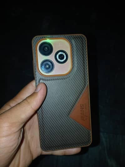 Infinix smart 8 in perfect condition  4+3/64