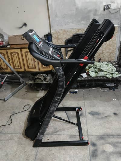 Apollo Air 08 Treadmill | Auto Incline | 2.25HP Motor | 125 Kg